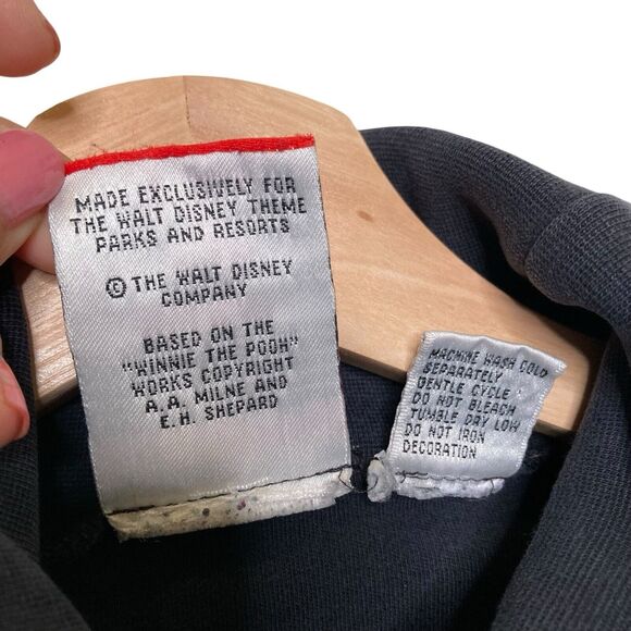 Vintage Mickey Inc Tigger Long Sleeve Turtleneck Embroidered USA Small Black - Picture 7 of 9